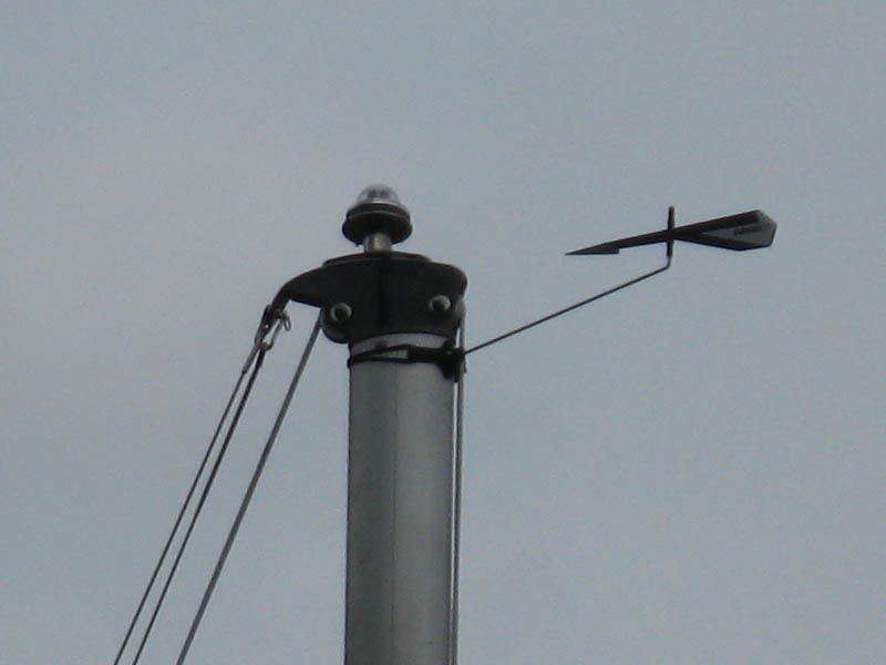 Modified mast light. Some light spills through the lexan spacer, which creates an interesting effect.